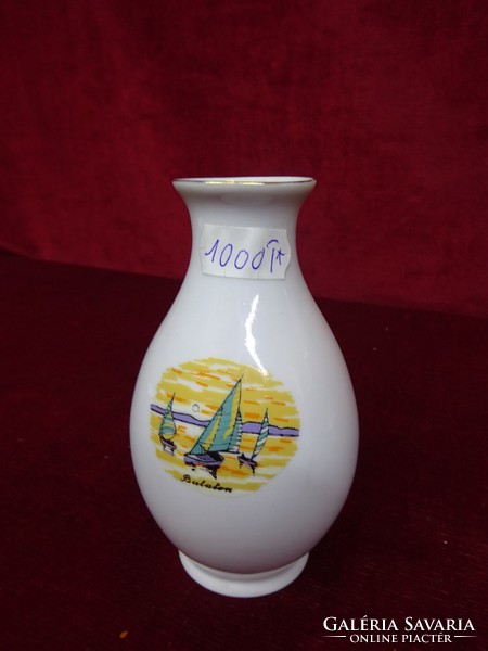 Hollóház porcelain mini memorial vase, 12 cm high. He has!