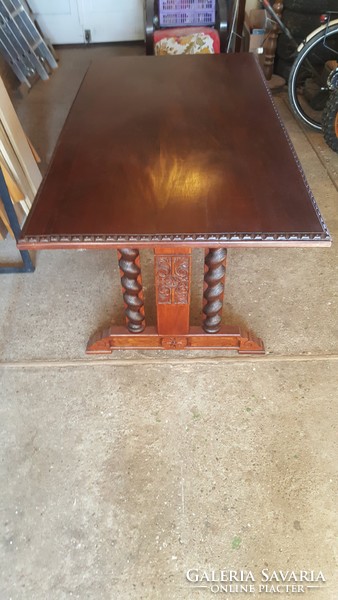 Mahogany solid wood dining table!