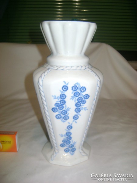 Porcelán váza - STIPO - nefelejcses