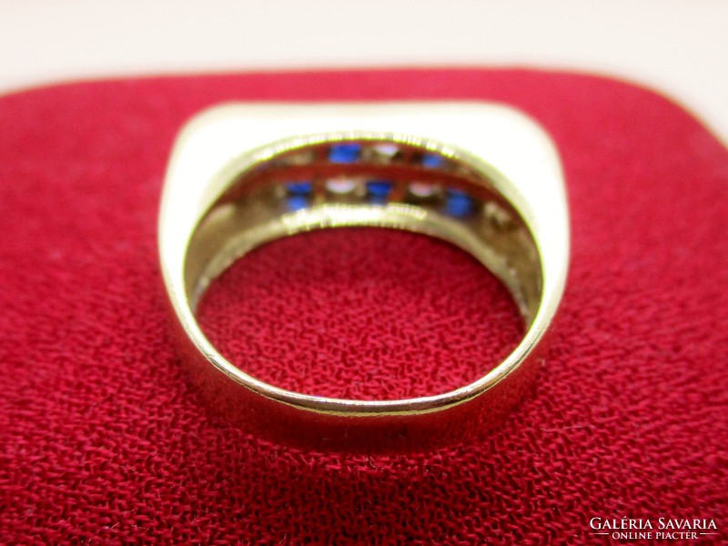Elegant 14kt gold ring with white and blue stones sale!