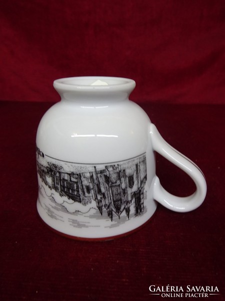 An English porcelain teacup depicting the city of Howden from 2000. He has!