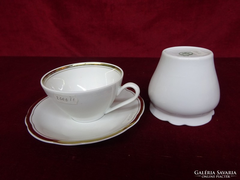 Kahla quality German porcelain teacup + placemat + sugar holder. He has!