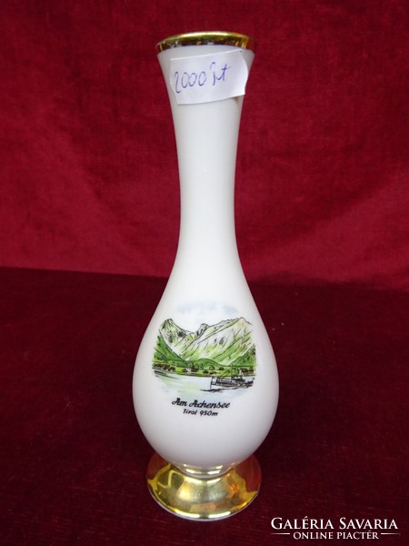 German porcelain quality vase from Seltmann bavaria, 16.5 cm high. He has!