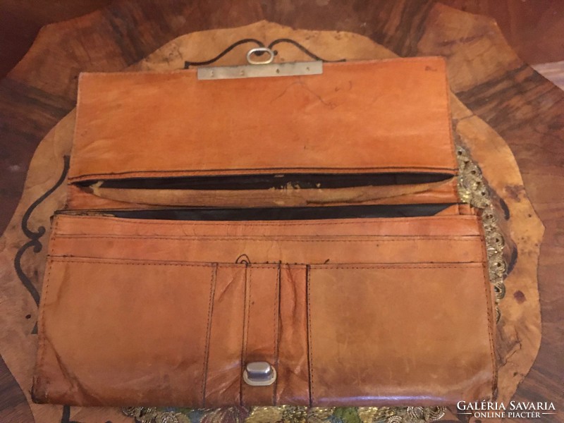Leather envelope bag from the 1960s