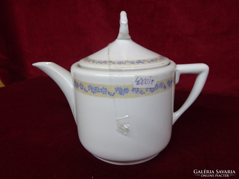Quality German porcelain teapot with a small blue pattern, height 16 cm. He has!