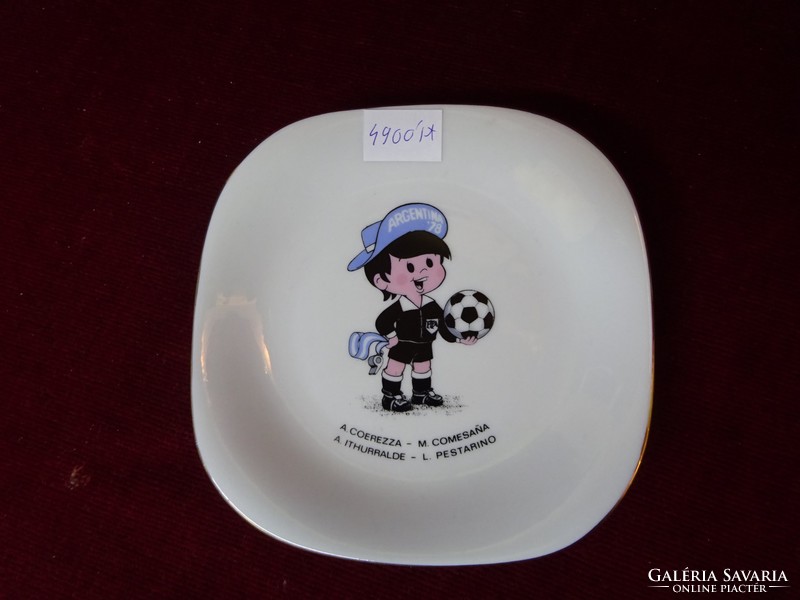Argentine porcelain bowl from the 1978 FIFA World Cup. He has!