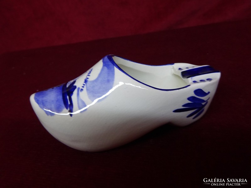 Dutch porcelain slippers, length 12 cm. Windmill motif. He has!