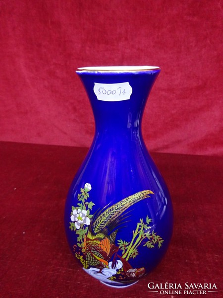Cobalt blue Japanese vase, 19 cm high. So far she was in the showcase, beautiful. He has!