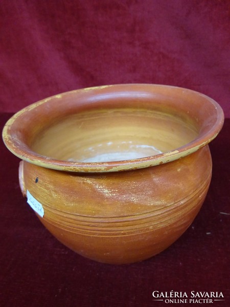 Ceramic pot, height 14 cm, top diameter 17.5 cm. He has!