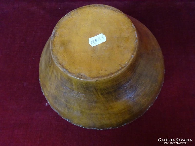 Ceramic vase with two handles, height 21 cm, maximum diameter 21 cm. He has!