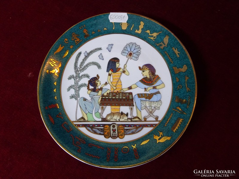 Egyptian porcelain, decorative plate on the wall, diameter 19.5 cm. He has!