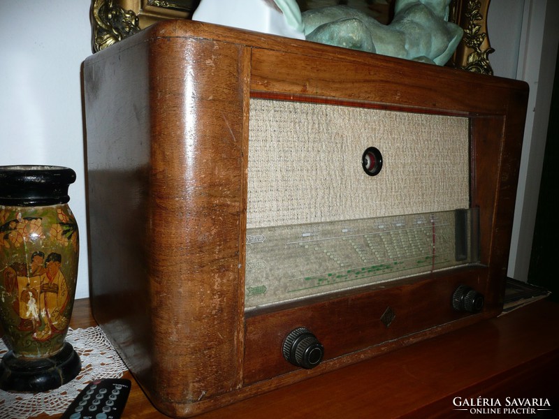 Telefunken  440 V antik rádió 1938-ból teljesen ép állapotban