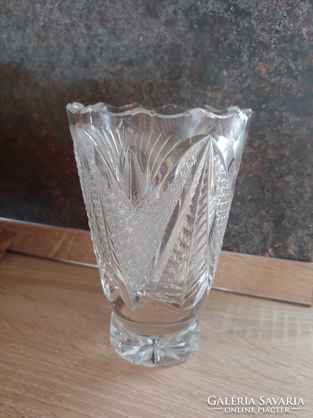 Üveg kristály váza 15 cm magas