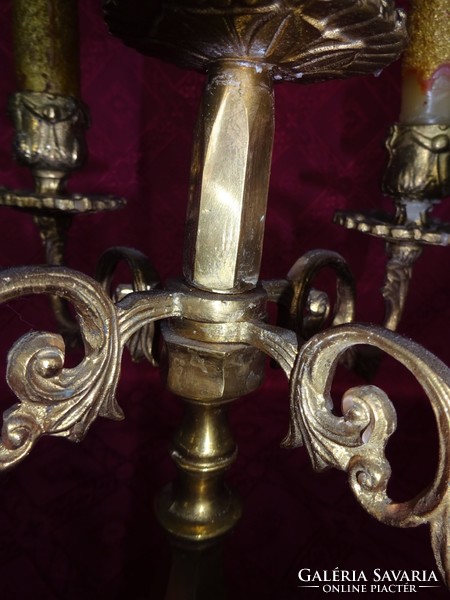 Bronze five-pronged candlestick, solid cast bronze, height 30 cm, width 26 cm. He has!