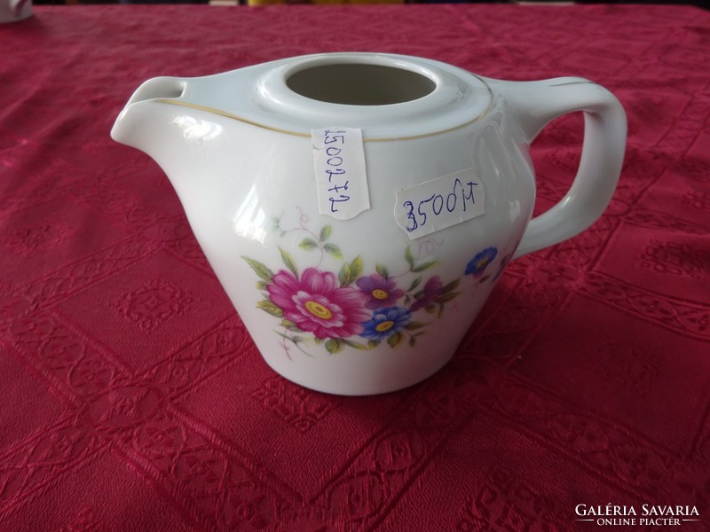 Hollóház porcelain coffee pourer with flower pattern. 215 / B, no top. He has!