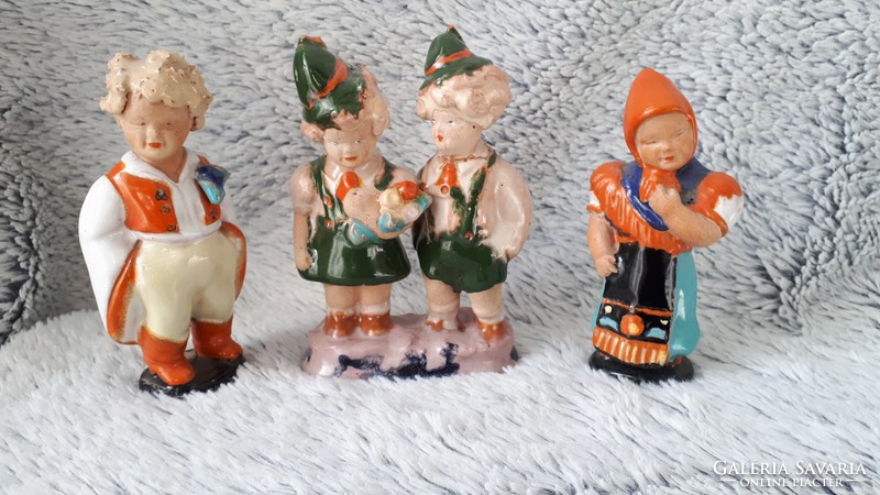Ceramic figurines from Szécs