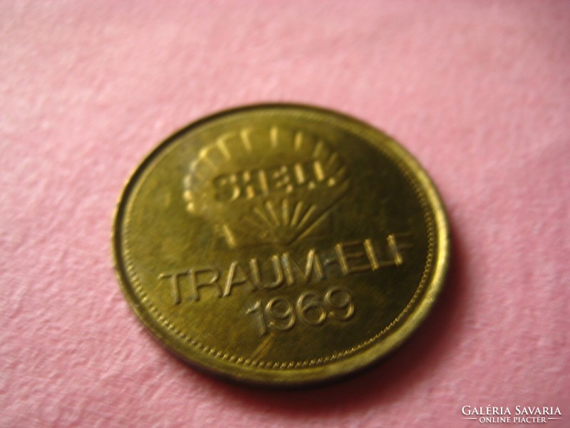 Shell zseton  rajta a Traum elf  1969 , a német  álomtizenegy egyike  Wily Schulz   26 mm