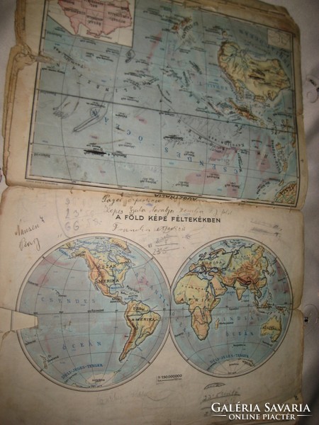 A  KUGOTOWICZ  féle  iskolai atlasz      42 x 28 cm