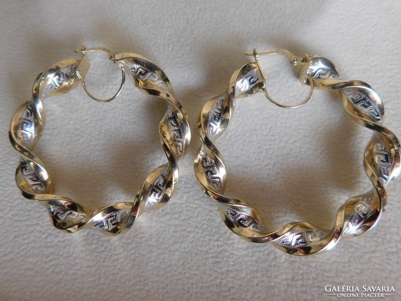 Pair of gold 14k two-tone earrings 8.4 Gr