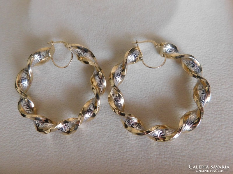 Pair of gold 14k two-tone earrings 8.4 Gr