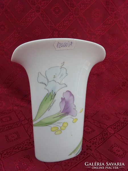 Hutschenreuther German porcelain vase. Leonard paris decor louxor. He has!