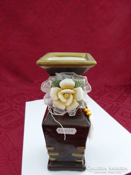 Ceramic vase with wood effect coating, rose decoration, height 17 cm. He has!