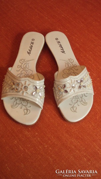Patent leather street slippers decorated with beaded, silver thread embroidery in brand new condition./size 37/