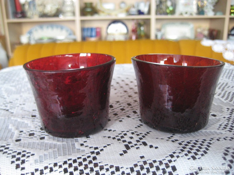 Antik ,  mély vörös ,  üveg poharak   6,3 x 4,3  cm
