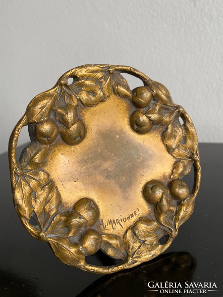 French fire-gilt bronze ring holder bowl