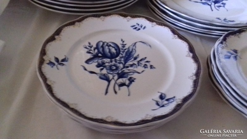 Gyűjtők figyelem RITKA GRÁNIT aranyozott festett tányér tányérok darabra jelzett több darab elérhető