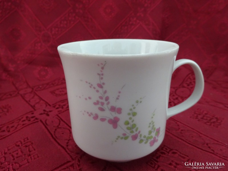 Great Plain porcelain coffee cup, height 7.5 cm, diameter 7 cm. He has!