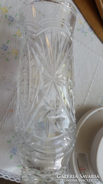 Antik, elegáns, hibátlan ólomkristály, csiszolt, nehéz, mintás váza 26x9 cm eladó!