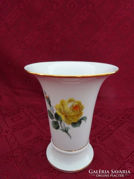 Antique Meissen porcelain yellow rose vase, height 17 cm. He has!