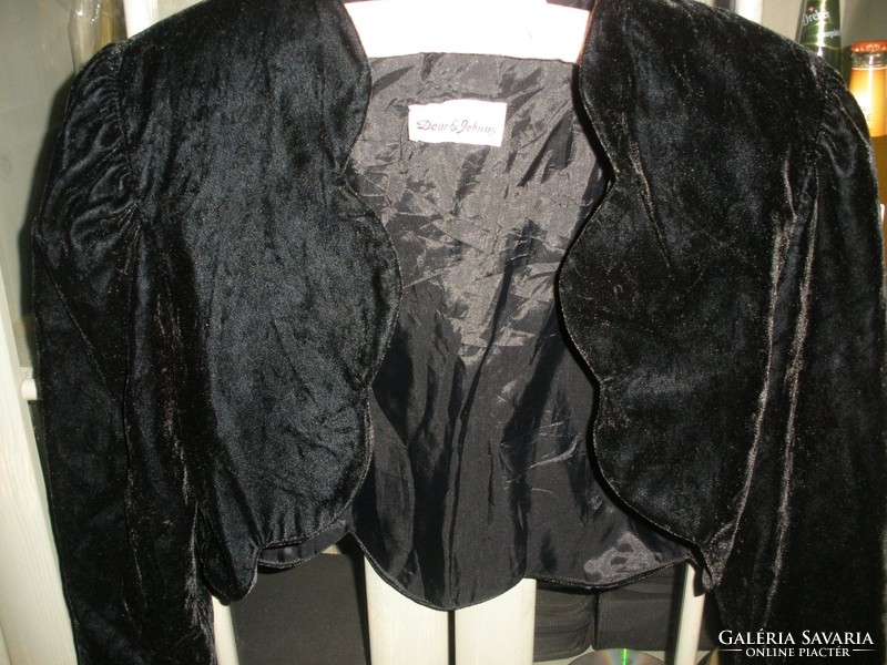 Selyem-bársony rövidke kis csodás kabát, alkalomra is