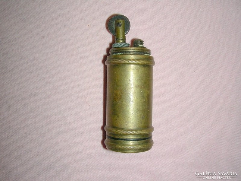 Régi öngyújtó töltényhüvelyből