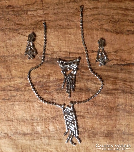 Jewelry set with jablonec / gablonec polished crystal stones