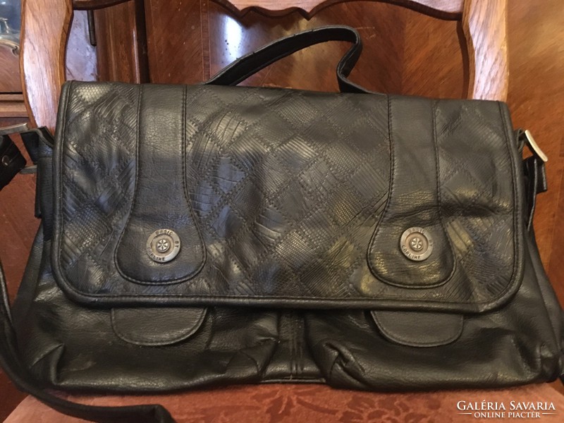 Black leather bag from good 1980s
