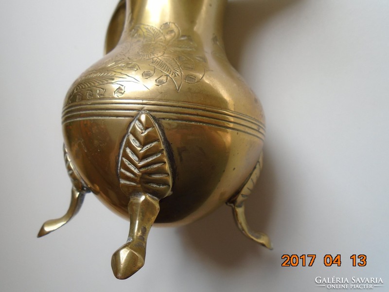 Neo-Rococo Victorian silver-plated e.P.N.S.Bronze spout with chiseled floral pattern