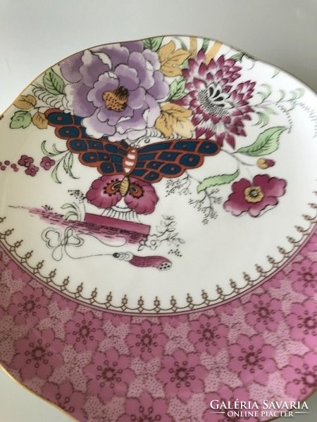 Wedgewood porcelain plate with butterfly and flower pattern, 20 cm diameter