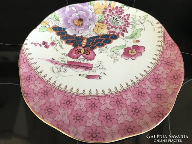 Wedgewood porcelain plate with butterfly and flower pattern, 20 cm diameter