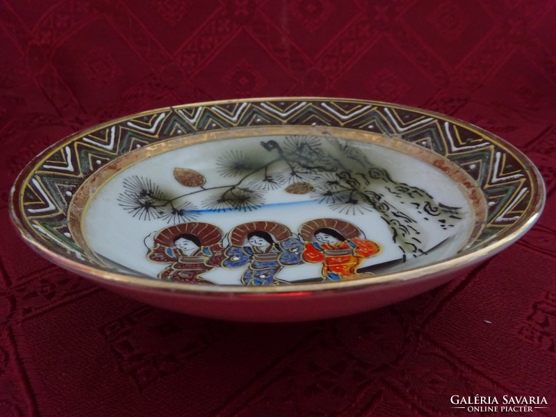 Japanese porcelain bowl, diameter 14 cm. He has!