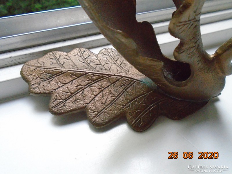 Kézzel készült finom erezettel Tölgyfa levél formájú  bronz  825 g