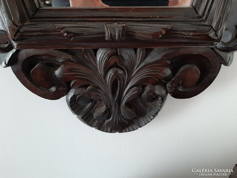Neo-Renaissance carved mirror 136 x 84 can also be picked up in Budapest!