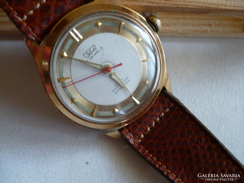 Orfa egy rendkívül ritka és gyönyörű óra Németországból különleges szerkezettel