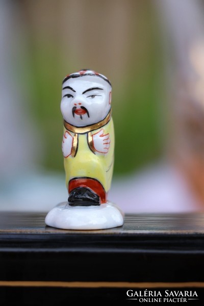 Herend mini Chinese figure