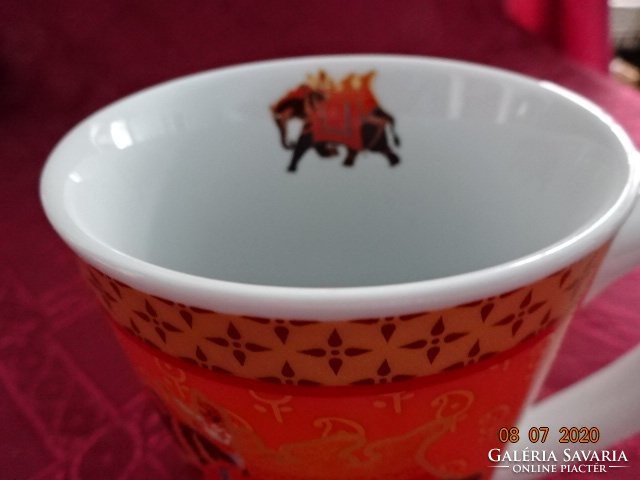 Ppd porcelain cup, decorated with four Indian elephants. He has!