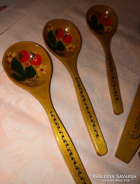 Russian wooden spoon set - strawberry pattern (hand painted-lacquered)