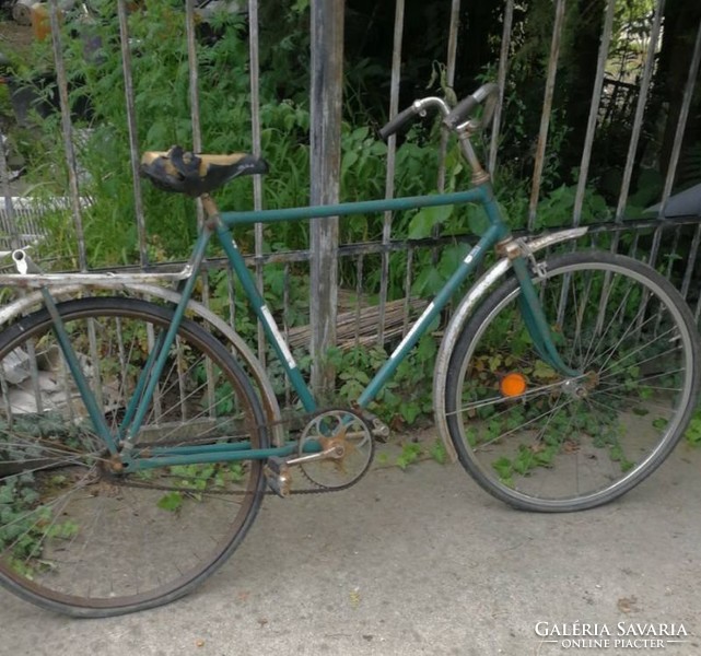Veterán ukrajna fecske kerékpár.Felújításra szorul. 