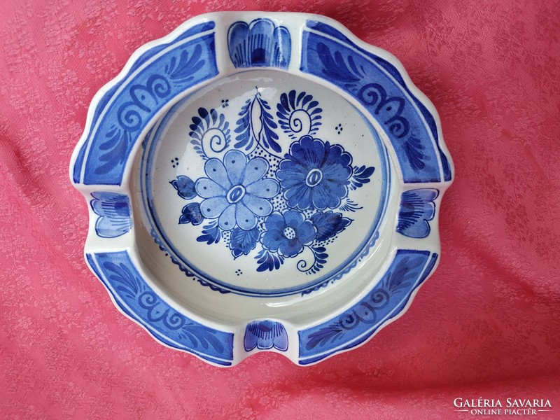 Dutch delft porcelain blue and white ashtray
