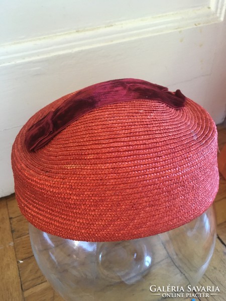 Beautiful rubber straw hat with a hat and hat from the 1950s